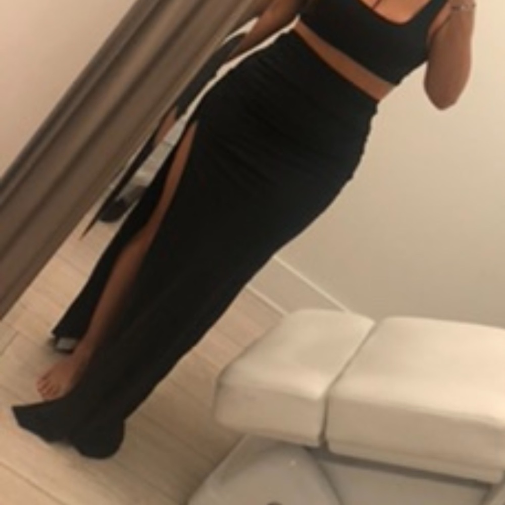 Naked wardrobe skirt